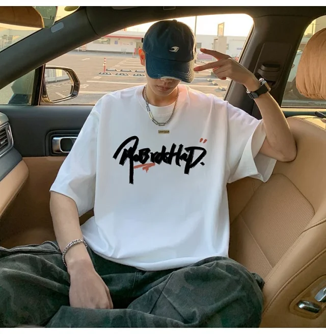 Men's Summer Graphic Oversize Cotton Tee Detail