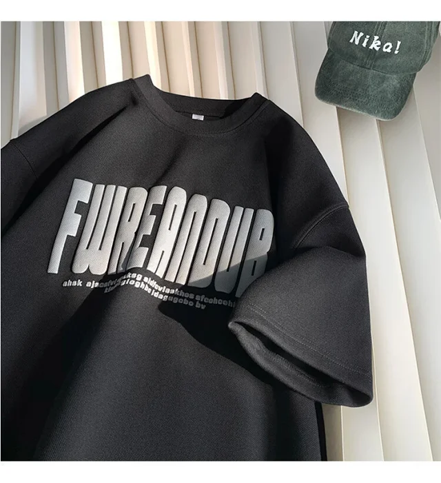 Men's Oversized Heavyweight Foam Print Tee Detail