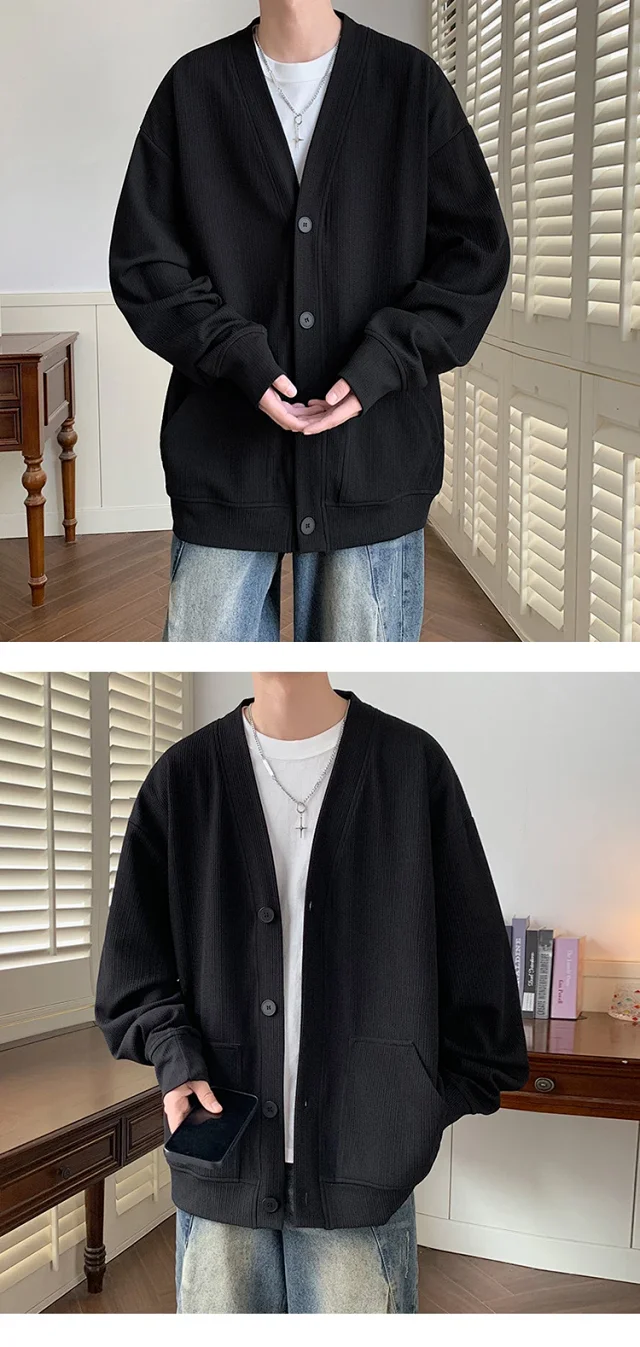 Men's Autumn Textured Old Money Cardigan Detail