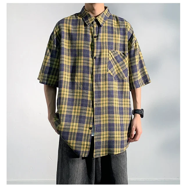 Men's 2025 New Plaid Short Sleeve Shirt Detail