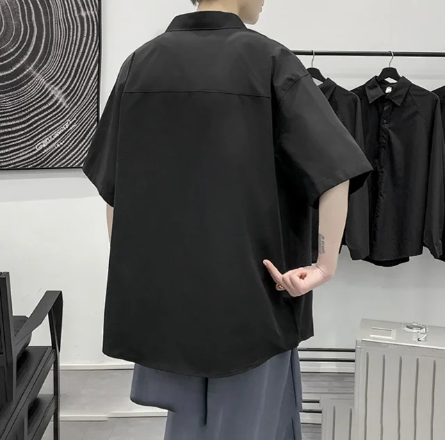 Men's Preppy Oversized Short Sleeve Shirt Detail