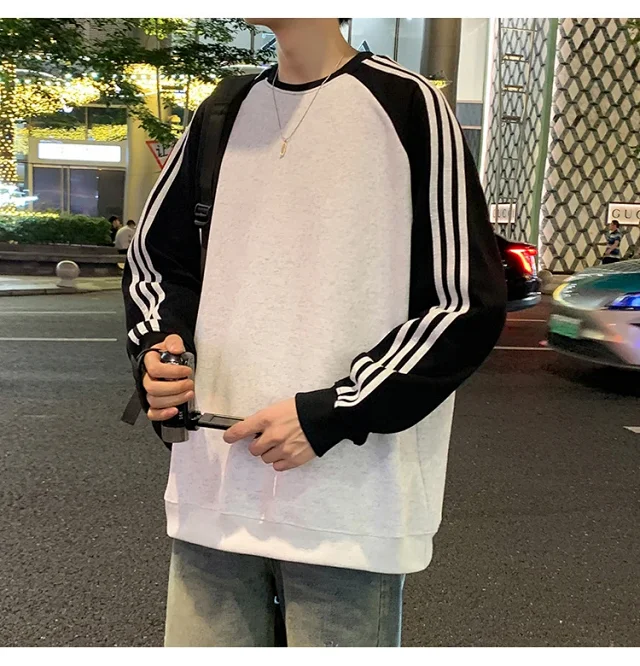 Unisex Chinese Street Oversize Striped Sweatshirt Detail