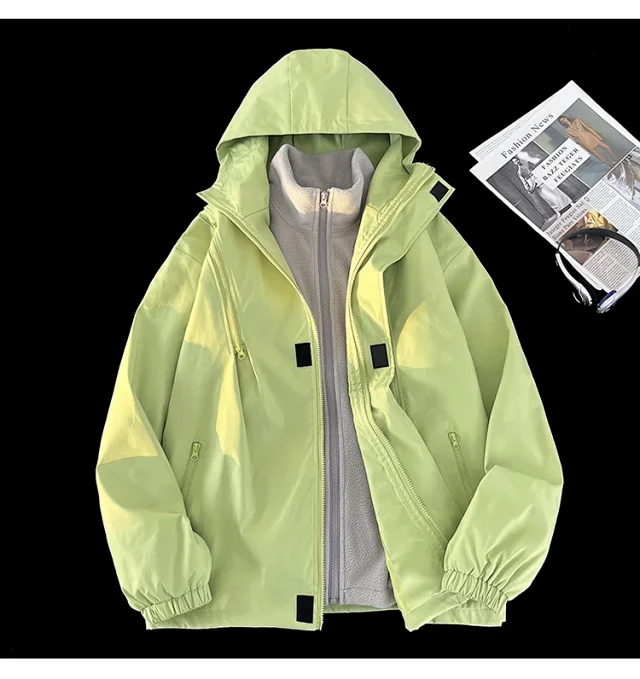 Men's 3-in-1 Waterproof Windproof Outdoor Jacket Detail