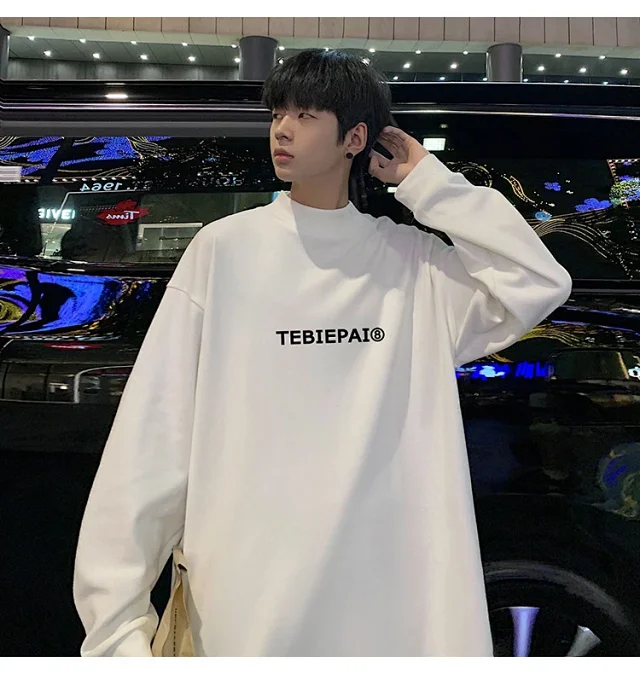 Men's Fleece Mock Neck Base Layer Detail