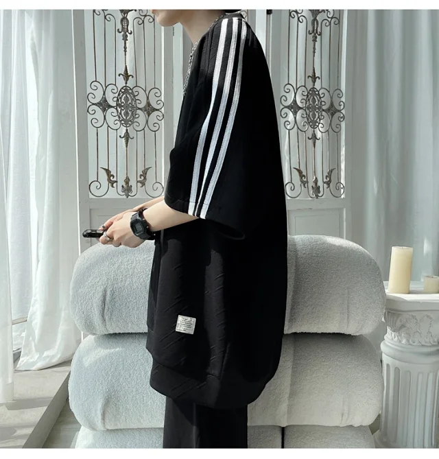 Three-Stripe Stretch Ice-Silk Summer Tee Detail