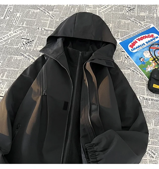 Men's 3-in-1 Waterproof Windproof Outdoor Jacket Detail