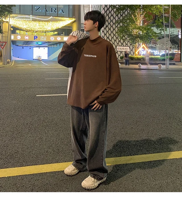 Men's Fleece Mock Neck Base Layer Detail