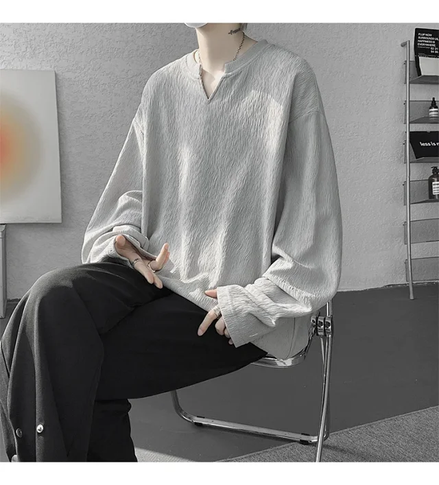 Cleanfit Men's Vintage-Textured Long-Sleeve V-Neck Tee Detail
