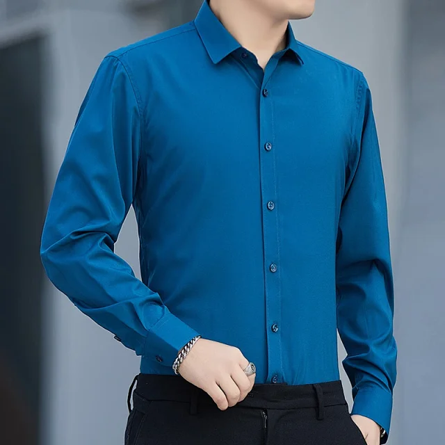 Men's Slim-Fit Wrinkle-Free White Shirt Detail