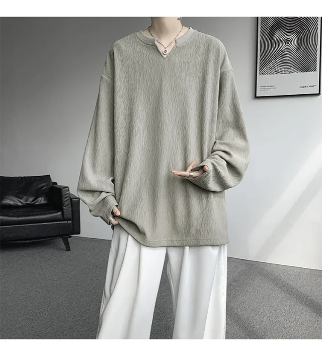 Cleanfit Men's Vintage-Textured Long-Sleeve V-Neck Tee Detail