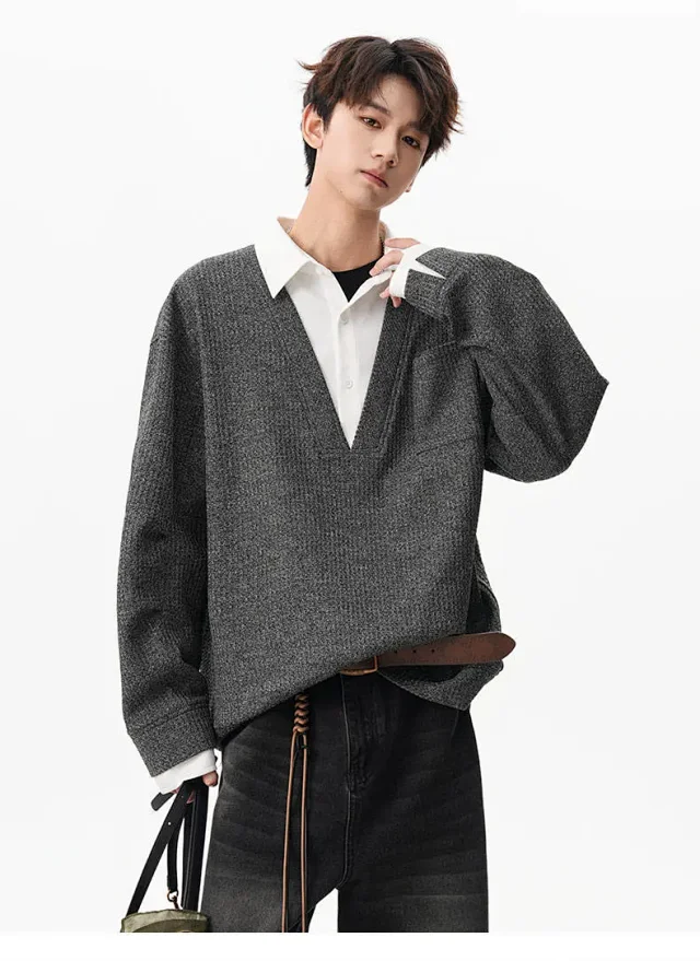 Men's Relaxed Shirt Collar Layered Sweater Detail