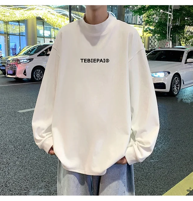 Men's Fleece Mock Neck Base Layer Detail