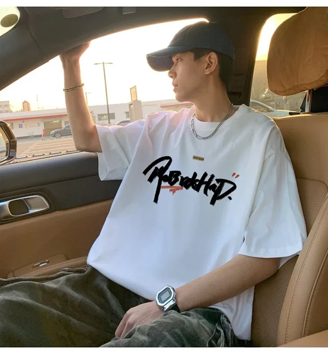 Men's Summer Graphic Oversize Cotton Tee Detail