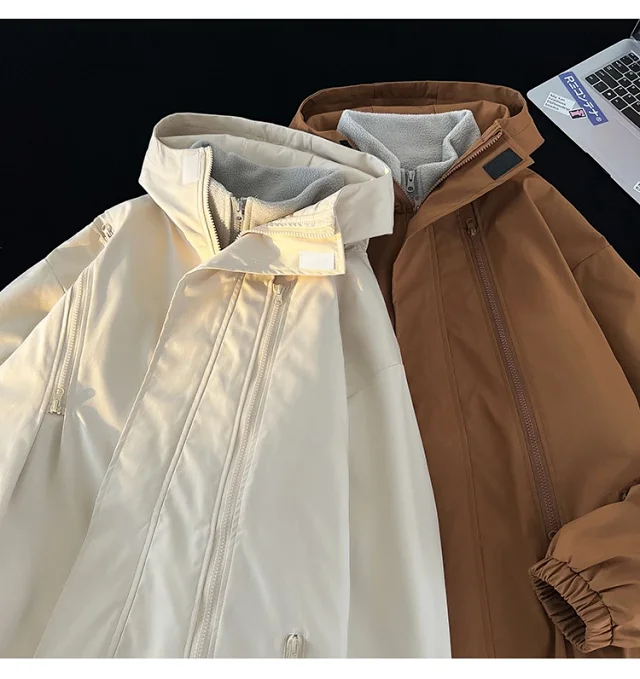 Men's 3-in-1 Waterproof Windproof Outdoor Jacket Detail