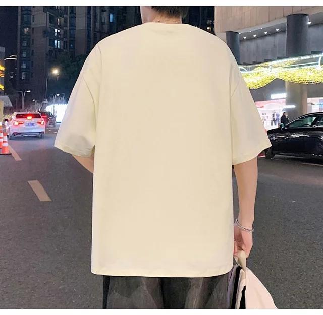 Men's Oversized Cotton Graphic Tee Detail