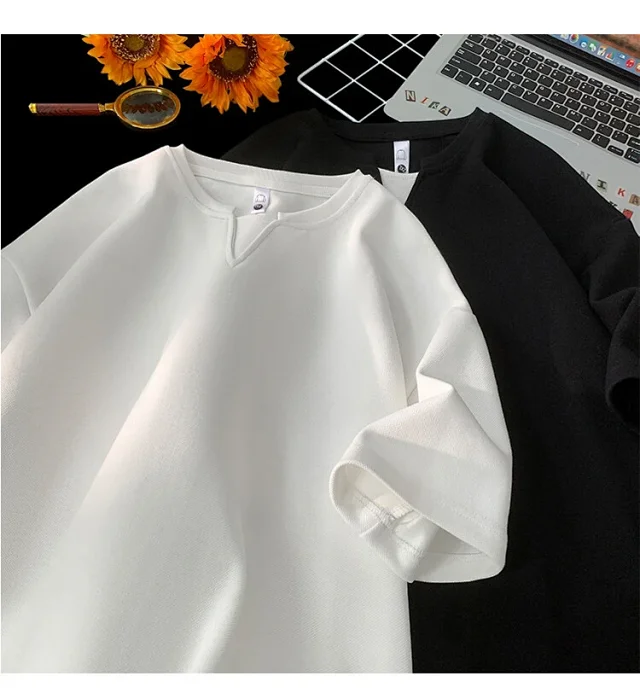 Men's Mock Two-Piece V-Neck Heavyweight Tee Detail