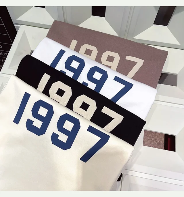 Guochao 1997 Men's HK-Retro Foam-Print Tee Detail