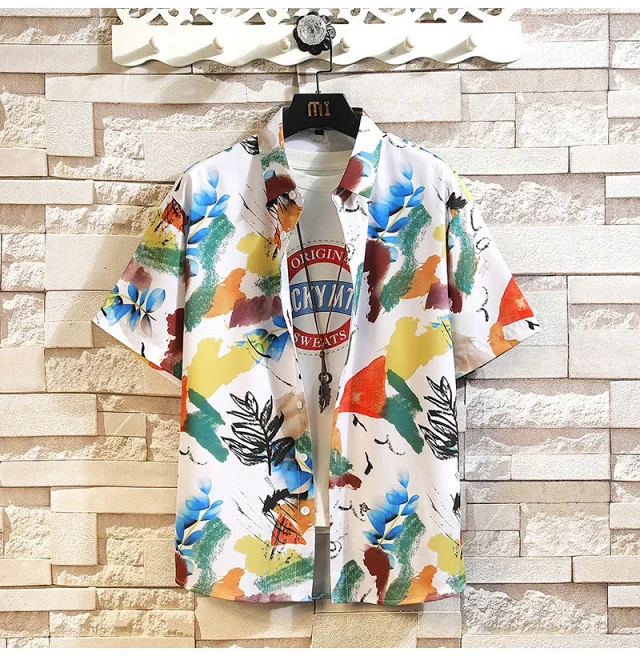 American Men's Loose-Fit Short-Sleeve Floral Shirt Detail