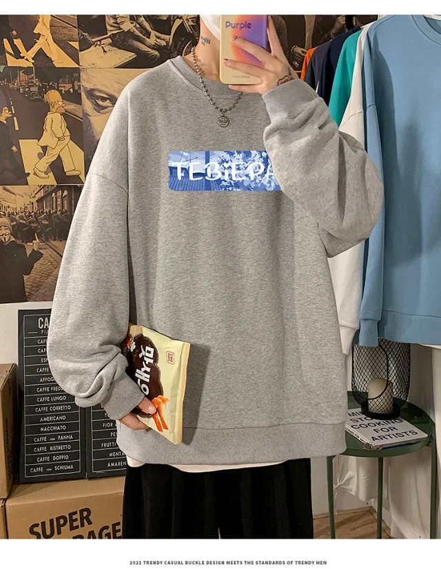 Men's Crew Neck Sweatshirt Bear Print Detail
