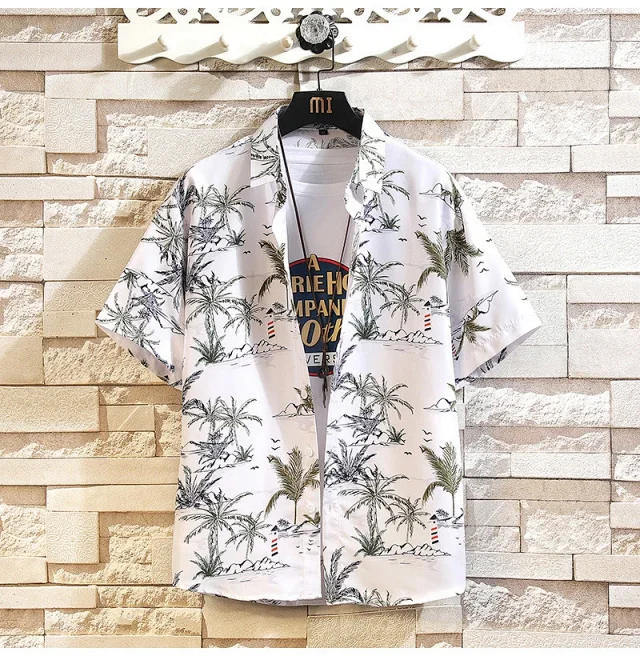 American Men's Loose-Fit Short-Sleeve Floral Shirt Detail