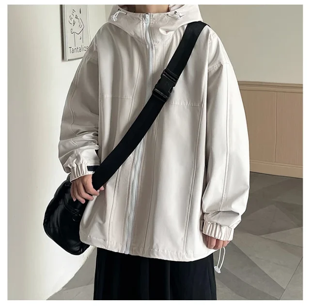 Men's American Retro Vibe Waterproof Jacket Detail