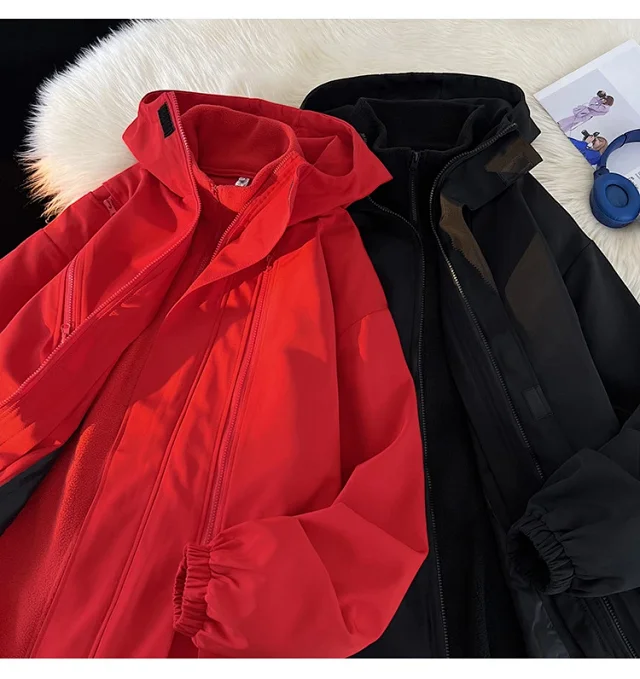 Windproof Waterproof Fleece-Lined Couple's 3-in-1 Jacket Detail