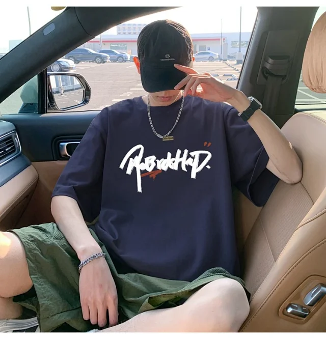 Men's Summer Graphic Oversize Cotton Tee Detail