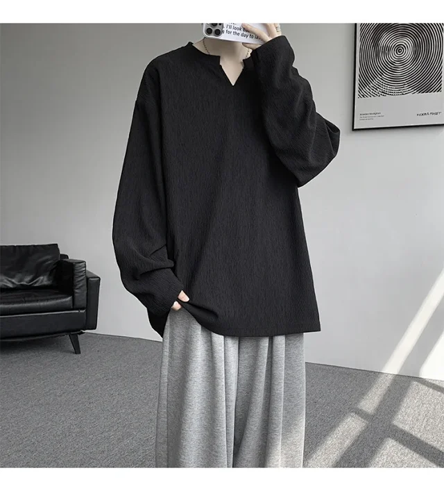 Cleanfit Men's Vintage-Textured Long-Sleeve V-Neck Tee Detail