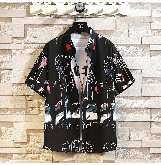 American Men's Loose-Fit Short-Sleeve Floral Shirt Detail