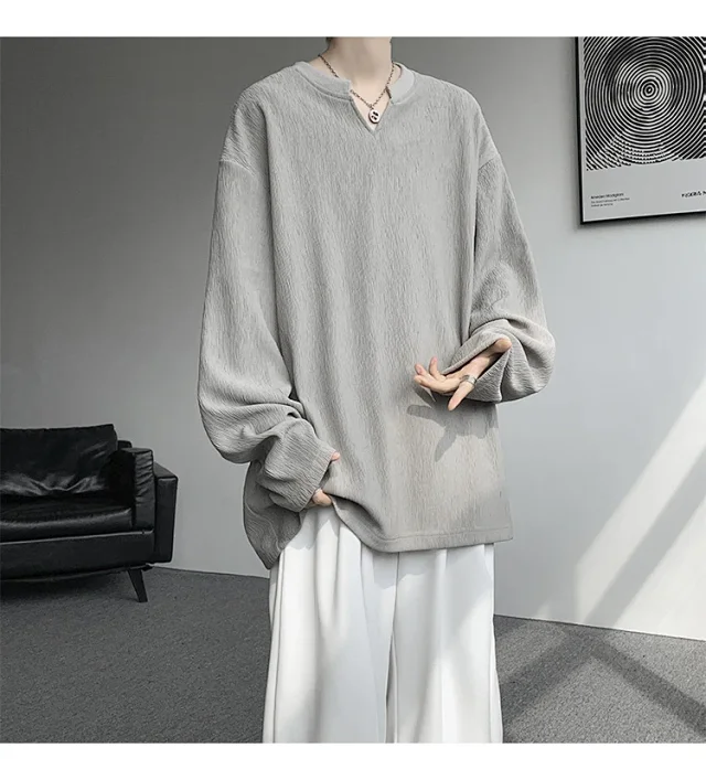 Cleanfit Men's Vintage-Textured Long-Sleeve V-Neck Tee Detail