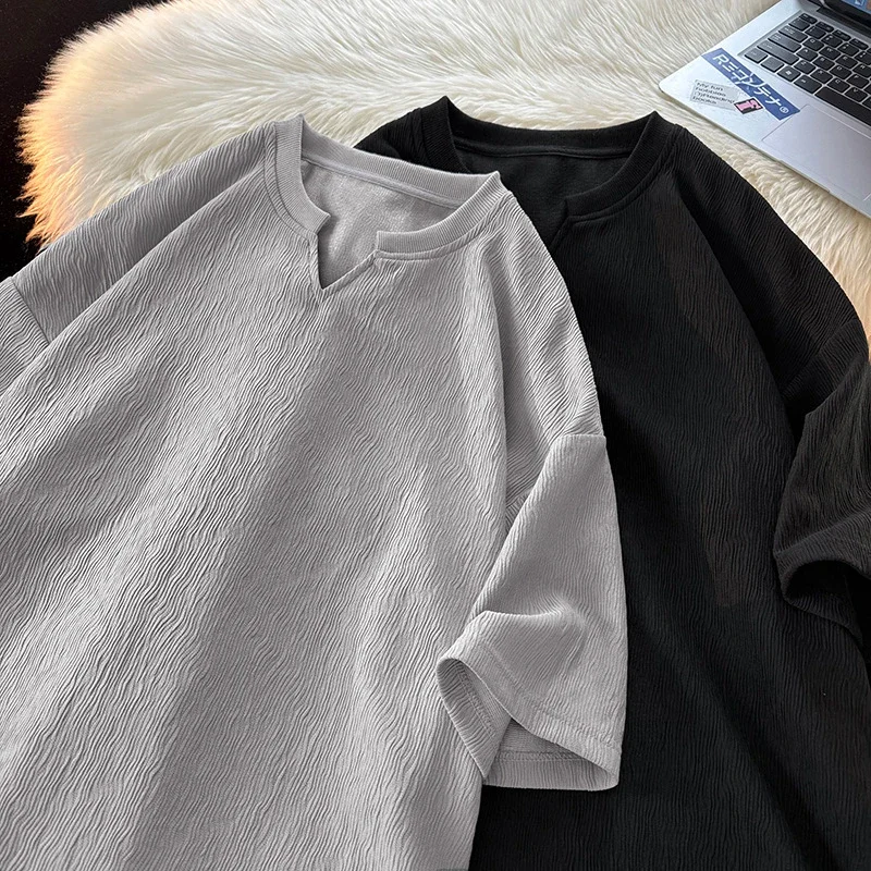 Cleanfit Men's Quick-Dry V-Neck Oversized Tee