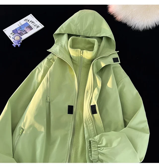Windproof Waterproof Fleece-Lined Couple's 3-in-1 Jacket Detail