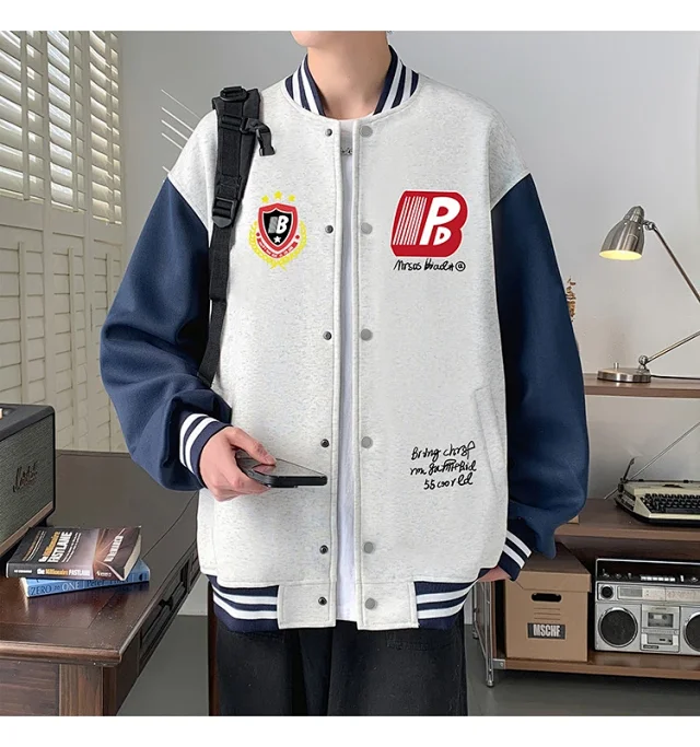 Oversize Men's Cardigan Sweater Detail