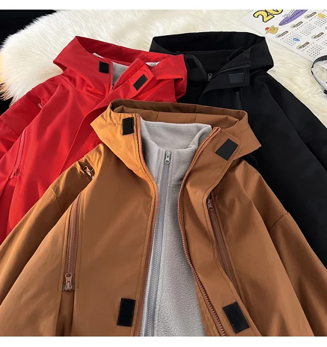 Men's 3-in-1 Waterproof Windproof Outdoor Jacket Detail