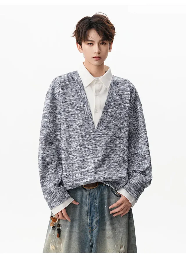 Men's Relaxed Shirt Collar Layered Sweater Detail