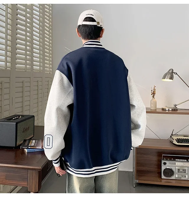 Men's Stand-Collar Single-Breasted Cardigan Detail