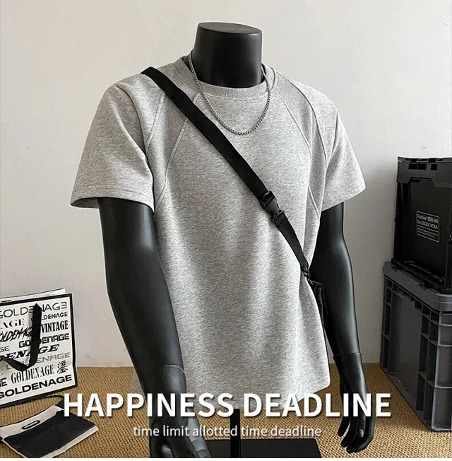 Design Space Cotton Breathable Short-Sleeve Tee Detail
