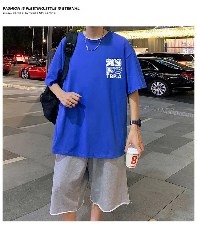 Couple's Cotton Printed Loose Fit Tee Detail