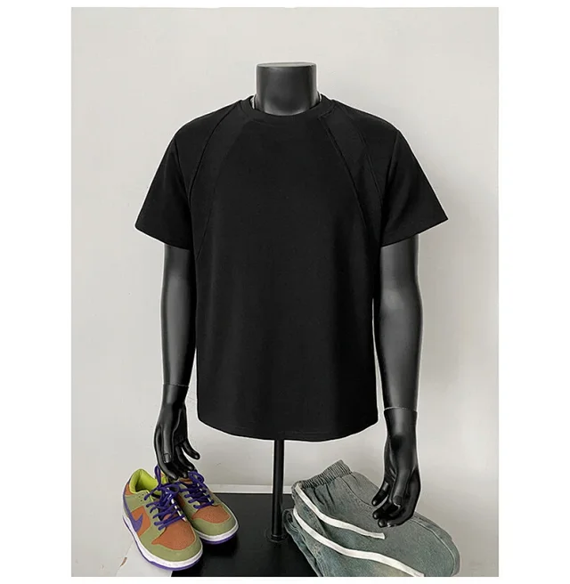 Design Space Cotton Breathable Short-Sleeve Tee Detail