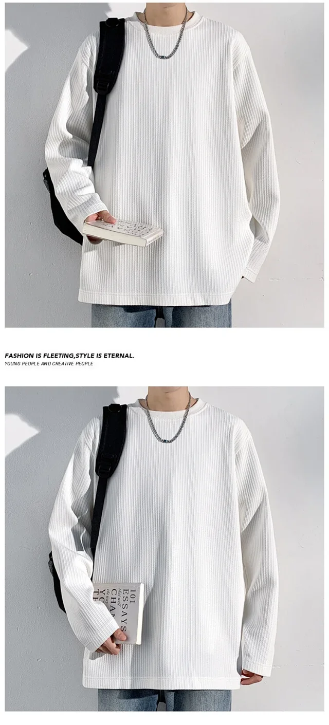 Men's Fleece-Lined Textured Long Sleeve Tee Detail
