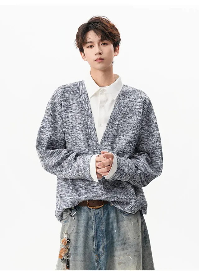Men's Relaxed Shirt Collar Layered Sweater Detail