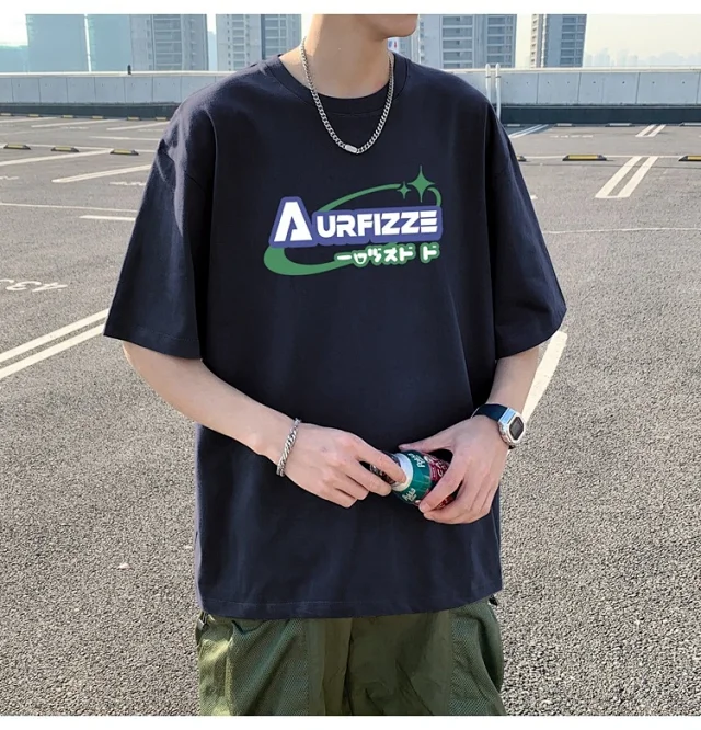 Men's Lightweight Cotton Oversized Short-Sleeve Tee Detail