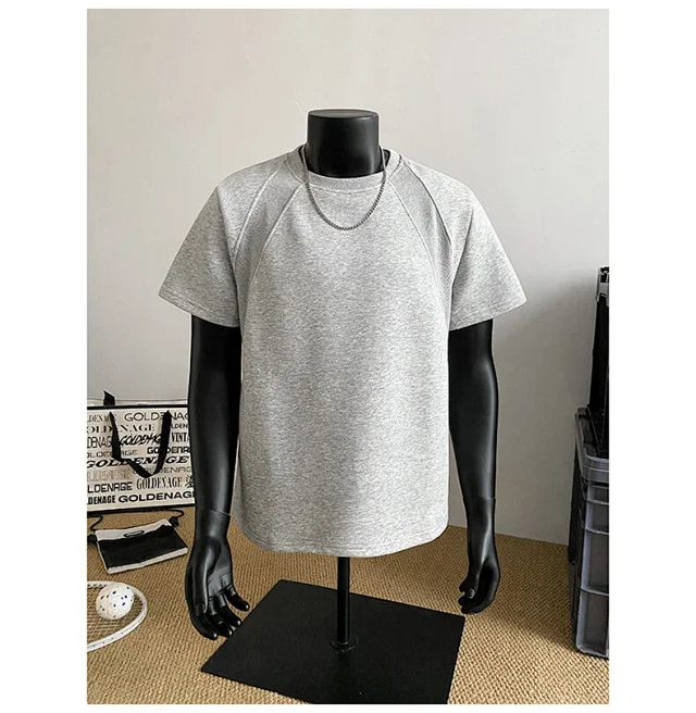 Design Space Cotton Breathable Short-Sleeve Tee Detail