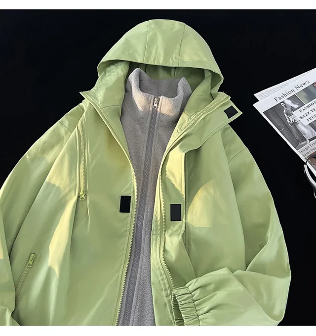 Men's 3-in-1 Waterproof Windproof Outdoor Jacket Detail