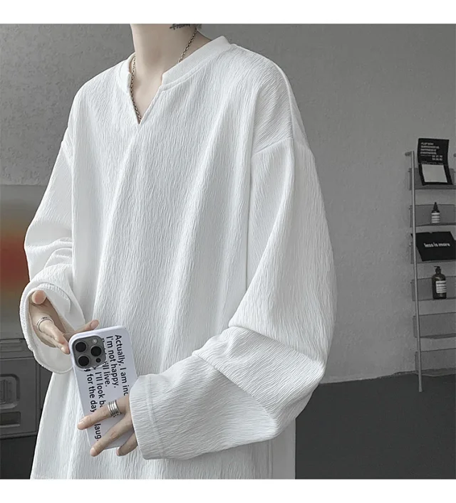 Cleanfit Men's Vintage-Textured Long-Sleeve V-Neck Tee Detail