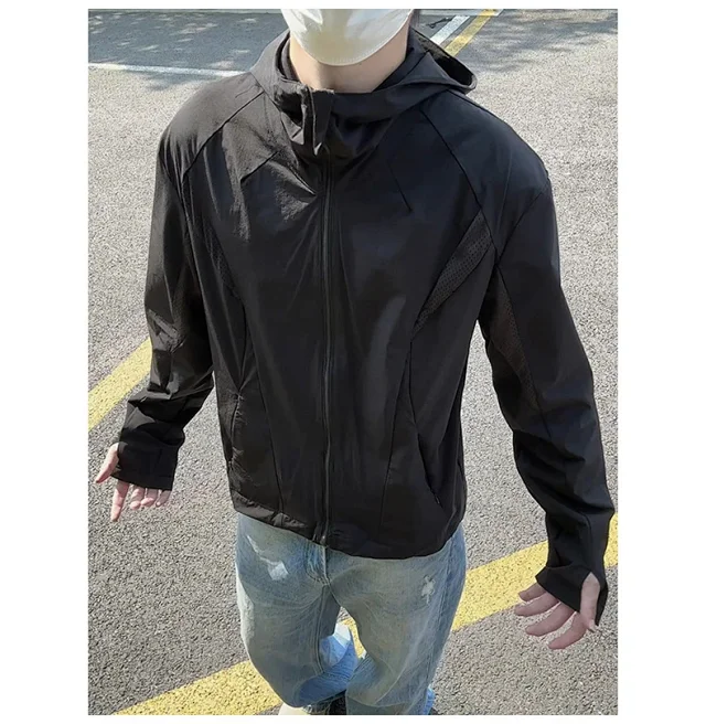 Men's Laser-Perforated Quick-Dry Hooded Jacket Detail