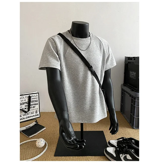 Design Space Cotton Breathable Short-Sleeve Tee Detail