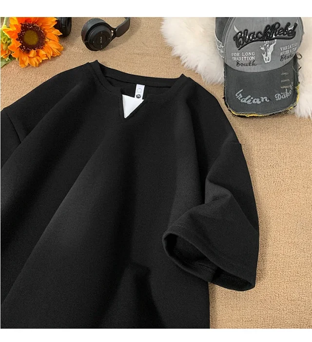 Men's Mock Two-Piece V-Neck Heavyweight Tee Detail