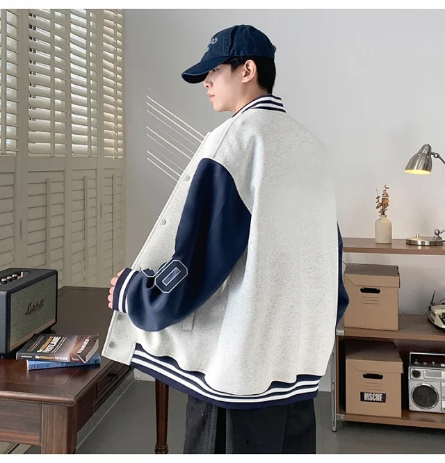 Men's Stand-Collar Single-Breasted Cardigan Detail