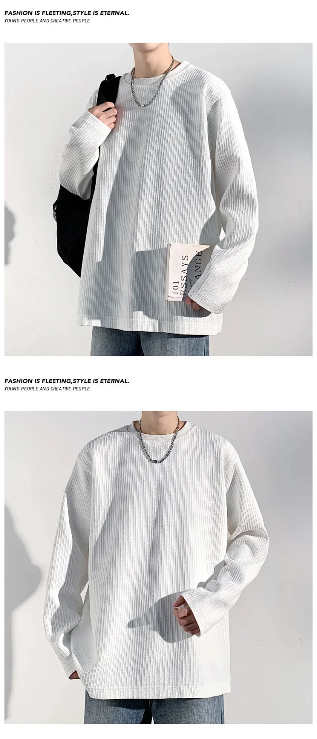 Men's Fleece-Lined Textured Long Sleeve Tee Detail